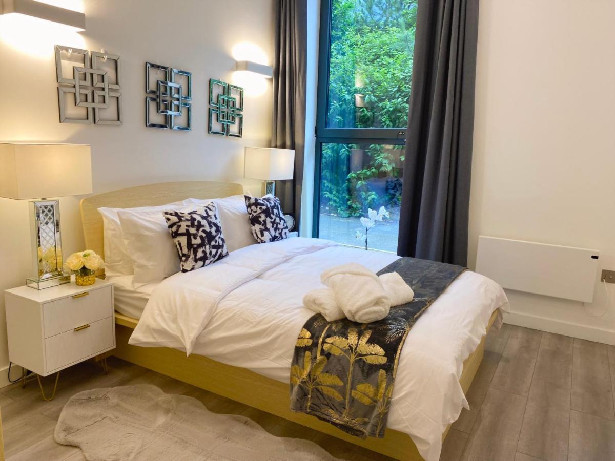 Newpointe Stunning 1-Bedroom Serviced Apartment Milton Keynes Luaran gambar