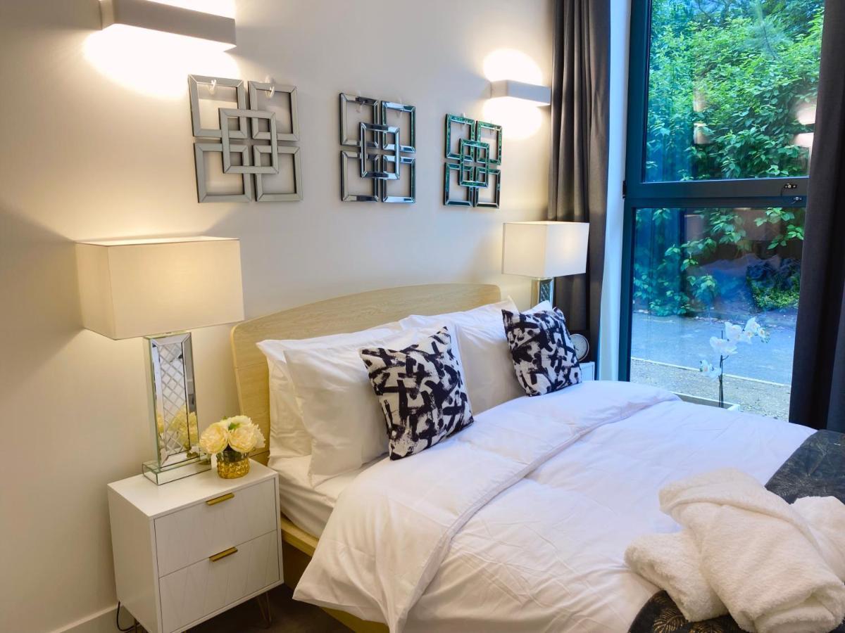 Newpointe Stunning 1-Bedroom Serviced Apartment Milton Keynes Luaran gambar